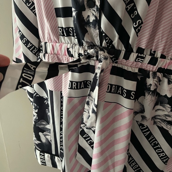 Victoria’s Secret Silky Pj Romper Size Large - Picture 4 of 15